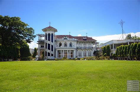 lizares mansion bacolod|Lizares Mansion (Angelicum School) .
